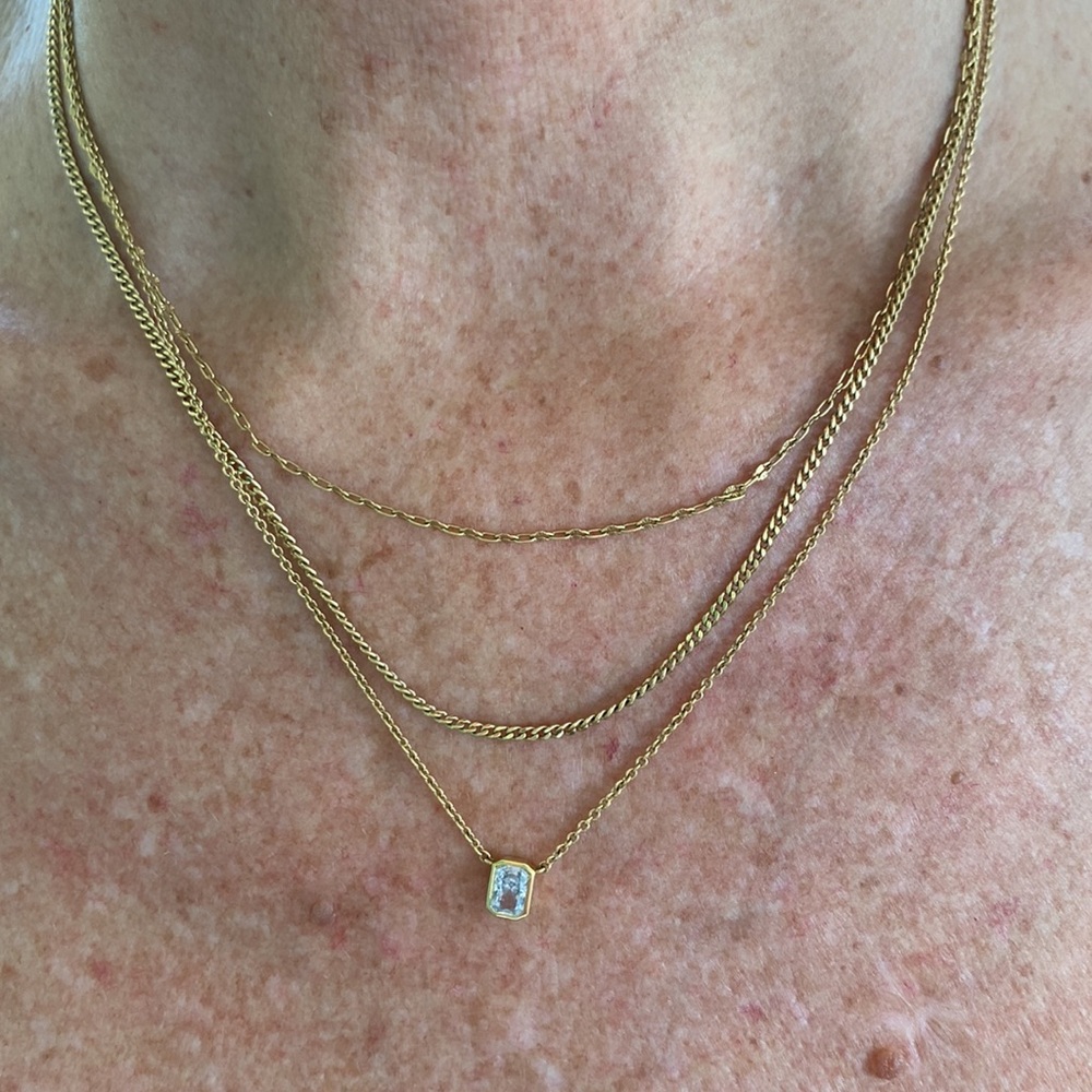Kendra Scott gold triple layering chains. - Picture 7 of 13